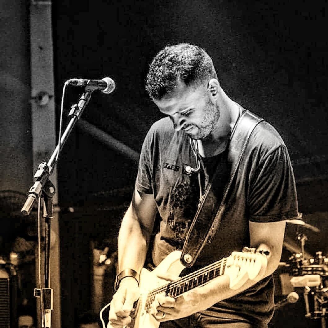 Registro de Viny Leite em shows, encontros e bastidores