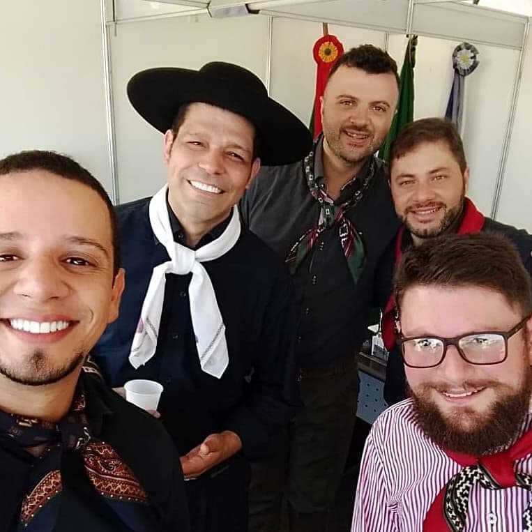 Registro de Viny Leite em shows, encontros e bastidores