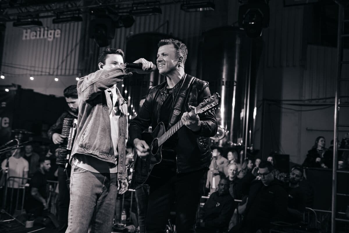 Registro de Viny Leite em shows, encontros e bastidores