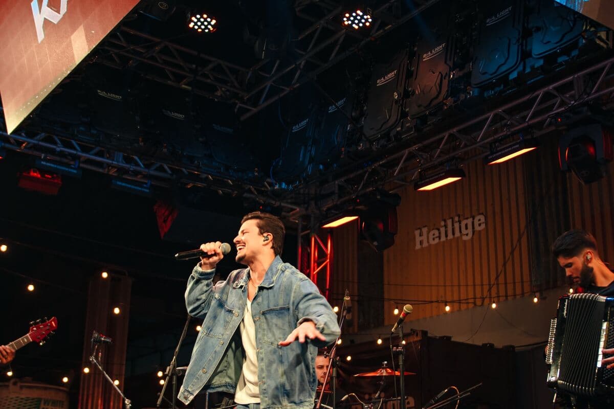 Registro de Viny Leite em shows, encontros e bastidores